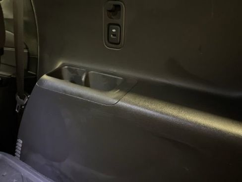 Used 2023 Chevrolet Traverse LT image 46