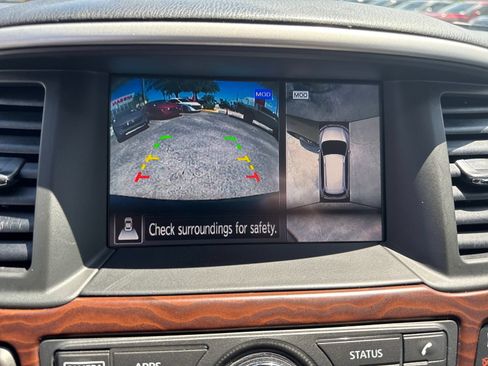 Used 2019 Nissan Pathfinder Platinum AWD/4WD image 32
