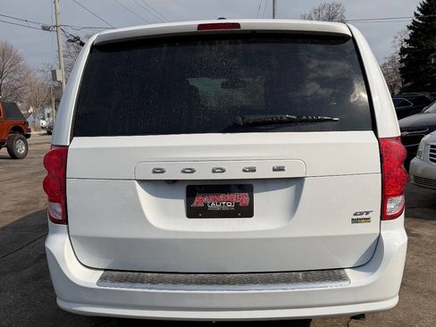 Used 2018 Dodge Grand Caravan GT FWD image 16