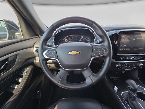 Used 2023 Chevrolet Traverse LT AWD/4WD image 15