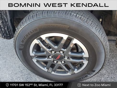 Used 2024 Toyota Tacoma Limited image 9