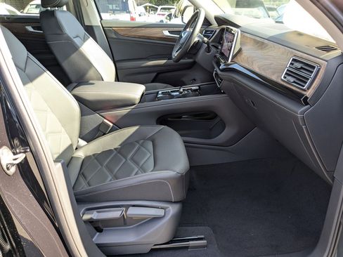 New 2026 Volkswagen Atlas SE image 36