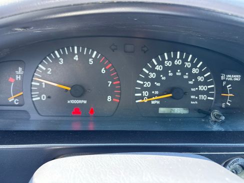 Used 2000 Toyota Tacoma 4x4 Xtracab V6 image 5