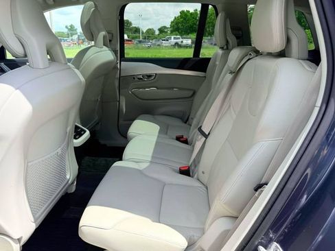 Used 2018 Volvo XC90 T6 Momentum w/ Protection Package Premier AWD/4WD image 12
