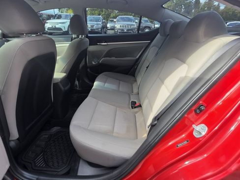 Used 2020 Hyundai Elantra SEL FWD image 14
