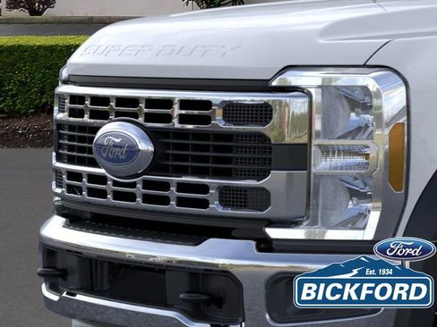 New 2025 Ford F550 2WD Regular Cab Super Duty image 19