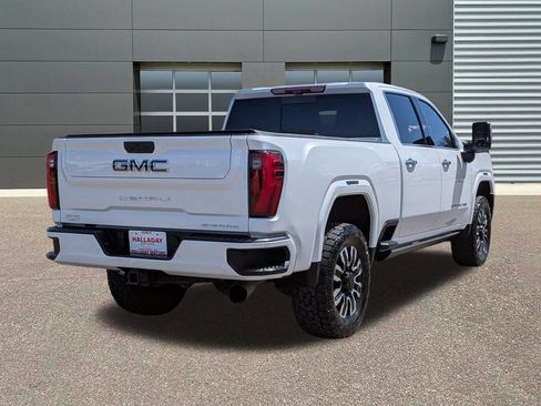 Used 2024 GMC Sierra 2500 Denali Ultimate AWD/4WD image 5