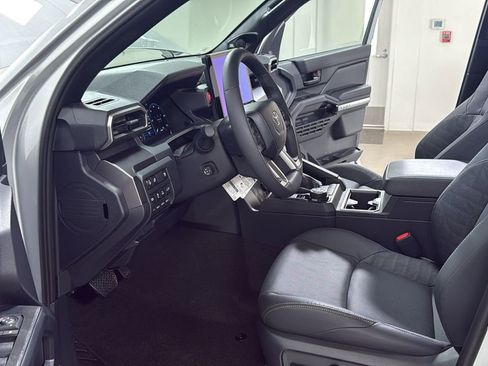 New 2026 Toyota 4Runner TRD Off-Road Premium image 12