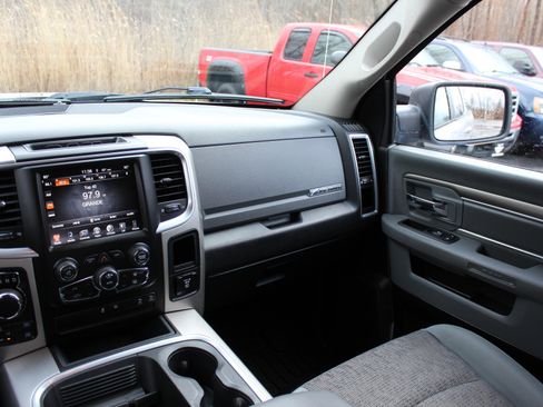 Used 2017 RAM 1500 Big Horn image 20