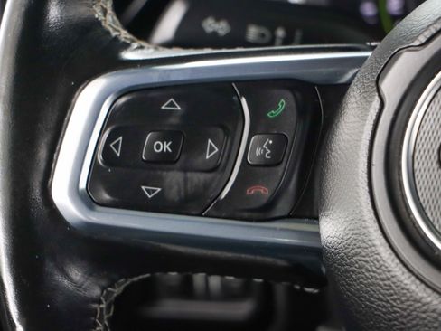 Used 2022 Jeep Wrangler Unlimited Sahara w/ Cold Weather Group image 15