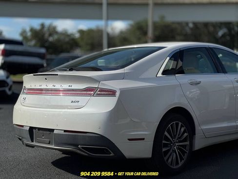 Used 2020 Lincoln MKZ w/ Convenience Package FWD image 7