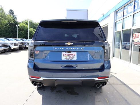 New 2026 Chevrolet Suburban Premier AWD/4WD image 9