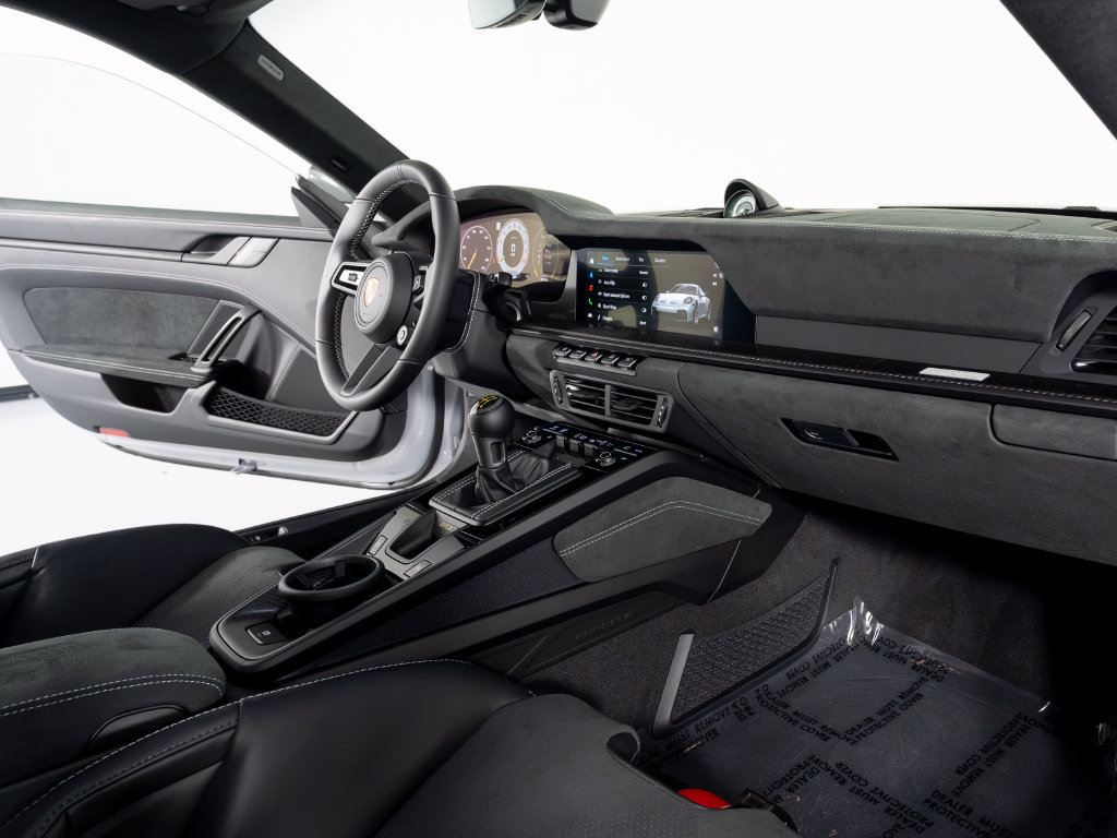 Certified 2026 Porsche 911 GT3 RWD image 40