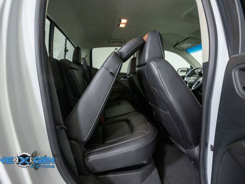 Used 2022 GMC Canyon Elevation w/ Elevation Premium Package AWD/4WD image 36
