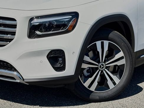 New 2026 Mercedes-Benz GLB 250 image 4