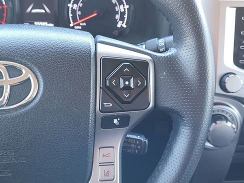 Used 2020 Toyota 4Runner SR5 Premium image 25