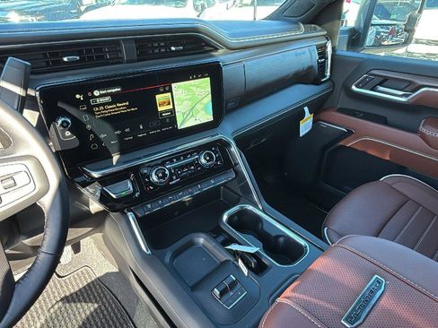 New 2026 GMC Sierra 2500 Denali Ultimate w/ Snow Plow Prep/Camper Package image 21