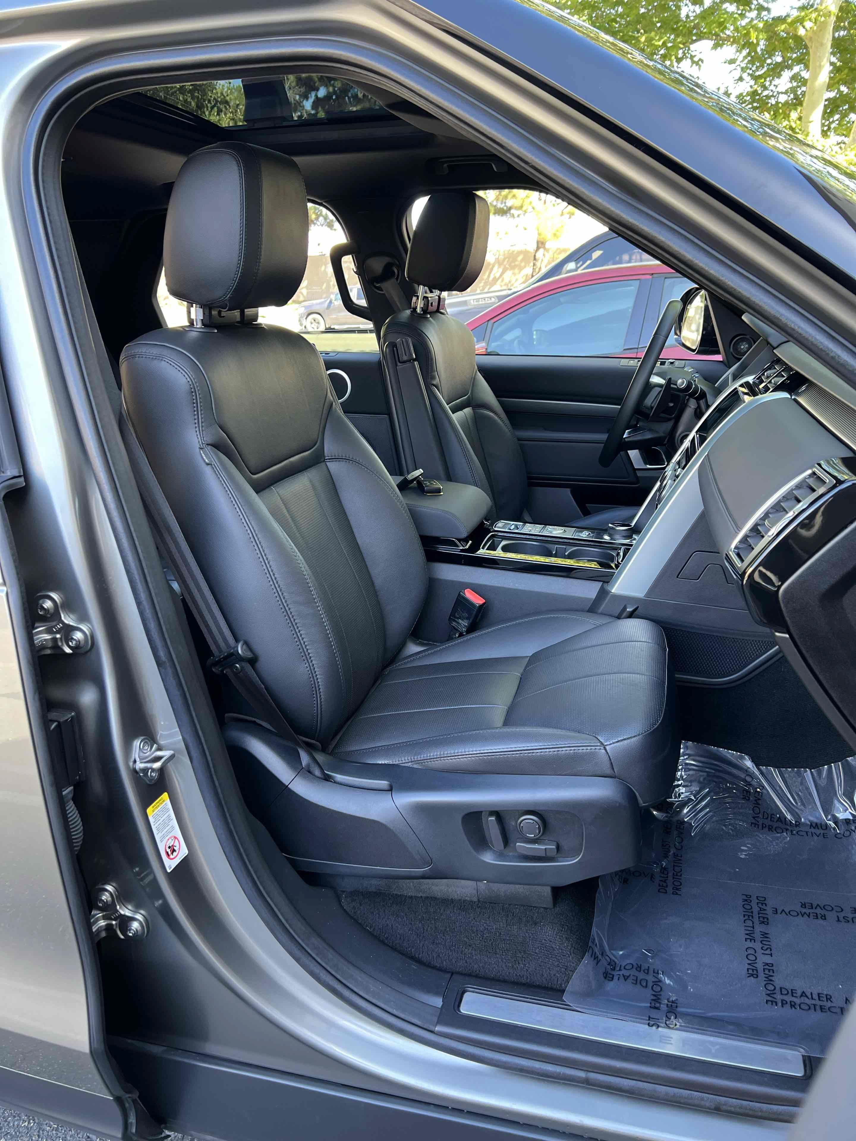 Used 2018 Land Rover Discovery HSE AWD/4WD image 42