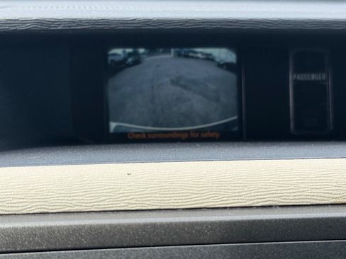 Used 2014 Toyota Sienna LE FWD image 22