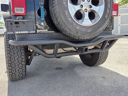 Used 2015 Jeep Wrangler Sport w/ Connectivity Group image 11