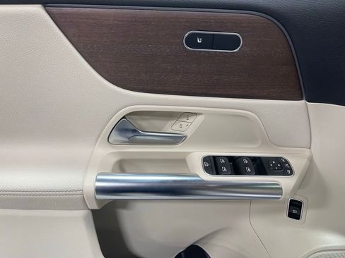 Used 2022 Mercedes-Benz GLA 250 4MATIC image 18