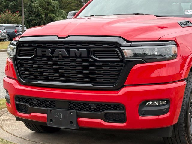 Used 2025 RAM 1500 Big Horn AWD/4WD image 10