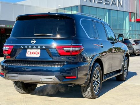 Used 2024 Nissan Armada SL w/ Captain's Chairs Package image 8