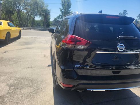 Used 2017 Nissan Rogue SL AWD/4WD image 64