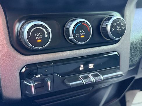 Used 2019 RAM 2500 Big Horn AWD/4WD image 35