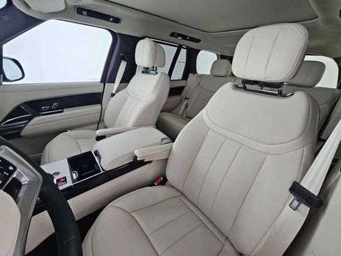 Used 2026 Land Rover Range Rover SE AWD/4WD image 21
