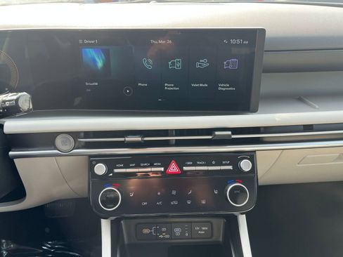 Used 2025 Hyundai Tucson SEL image 17