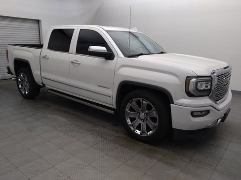 Used 2016 GMC Sierra 1500 Denali w/ Denali Ultimate Package AWD/4WD image 11