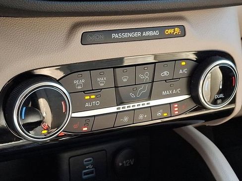 Used 2022 Ford Escape SEL AWD/4WD image 17
