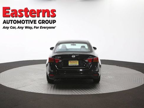 Used 2024 Nissan Altima 2.5 SV FWD image 36