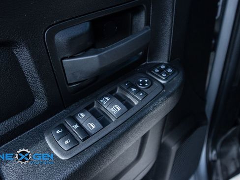 Used 2024 RAM 3500 Tradesman w/ Convenience Group image 13