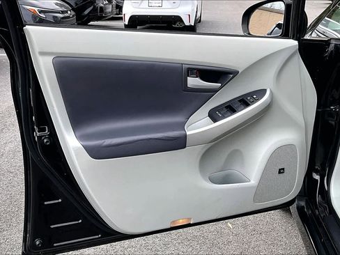 Used 2010 Toyota Prius Five image 19