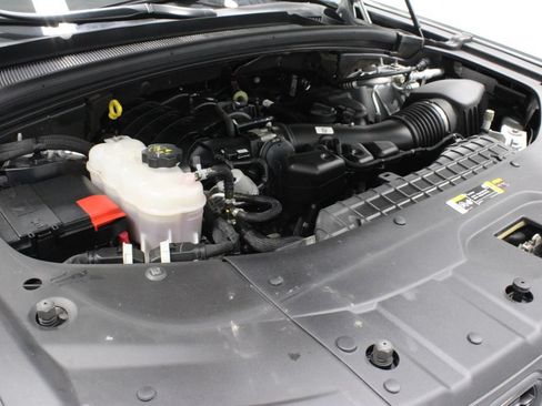 Used 2023 Jeep Grand Cherokee Altitude AWD/4WD image 15