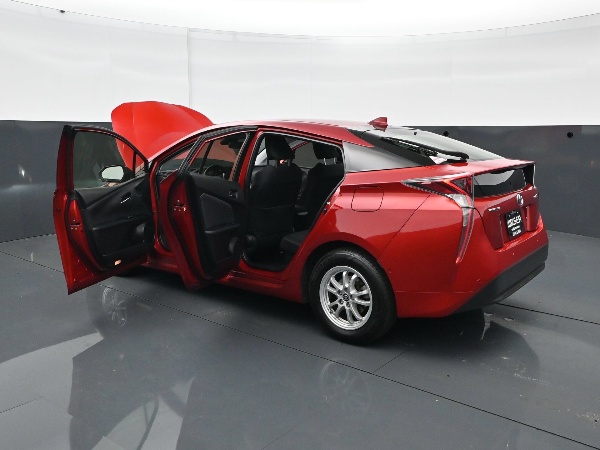 Used 2018 Toyota Prius Two w/ Prius Two Safety Plus Package FWD image 30