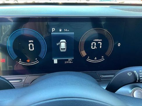 Used 2025 Hyundai Kona SEL FWD image 15