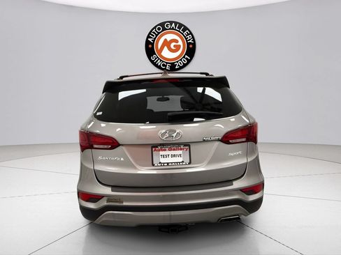 Used 2018 Hyundai Santa Fe Sport w/ 2.4L Value Package 02 FWD image 4