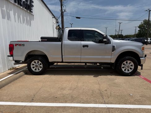 Used 2020 Ford F250 XLT w/ XLT Value Package AWD/4WD image 8