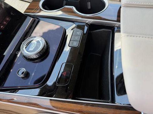 New 2026 Cadillac Escalade Platinum Sport AWD/4WD image 17