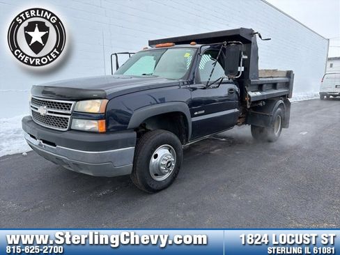 Used 2005 Chevrolet Silverado 3500 W/T image 1