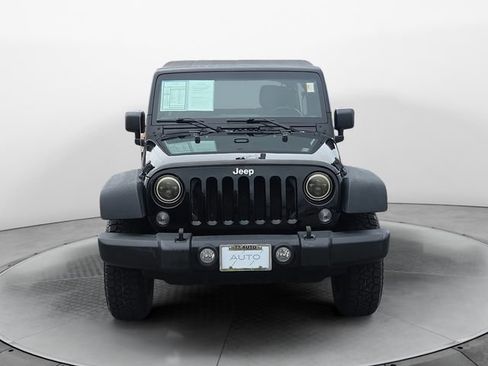 Used 2016 Jeep Wrangler Unlimited Sport w/ Connectivity Group AWD/4WD image 8