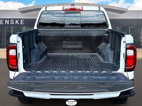 Used 2023 GMC Canyon AT4 w/ Technology Package AWD/4WD image 29