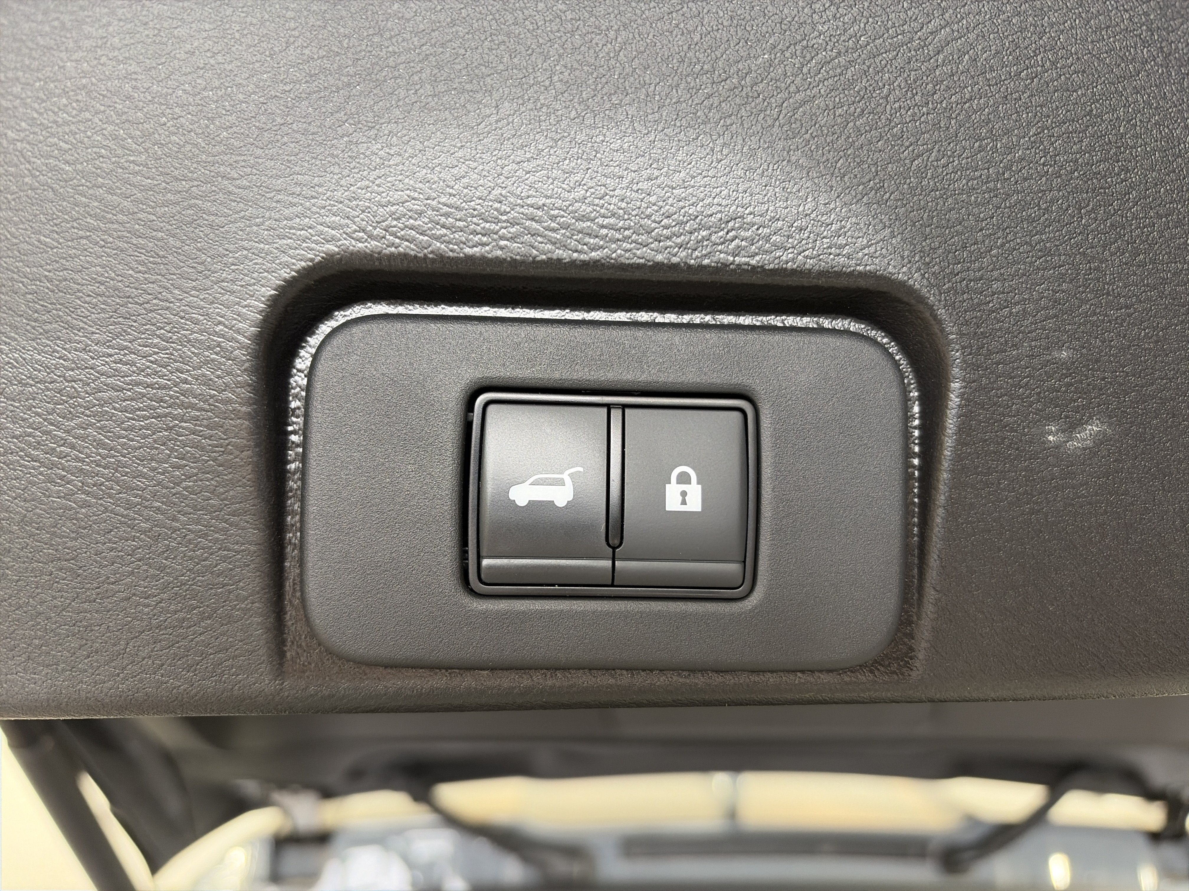 Certified 2023 Nissan Rogue SL w/ SL Premium Package AWD/4WD image 16