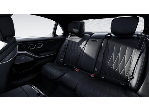New 2025 Mercedes-Benz S 63 AMG S image 5