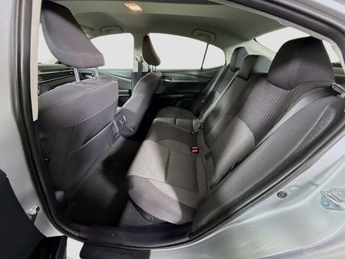 Used 2025 Toyota Camry LE w/ Convenience Package image 25