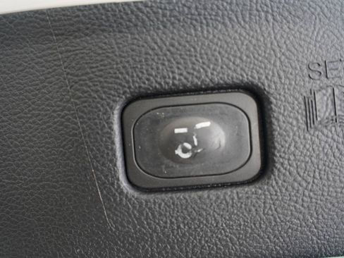 Used 2015 Ford Edge Titanium w/ Equipment Group 302A FWD image 37