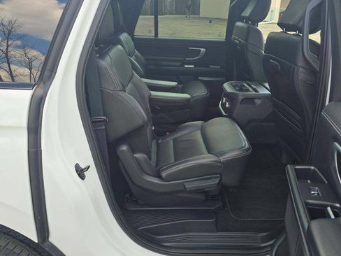 Used 2025 Ford Expedition Max Platinum w/ Stealth Appearance Package AWD/4WD image 23